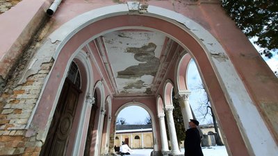 Кіно в палаці: на Львівщині хочуть облаштувати кінотеатр просто неба Кіно в палаці: на Львівщині хочуть облаштувати кінотеатр просто неба