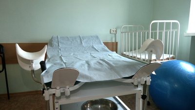 Мало народжують: у Мені на Чернігівщині закрили пологове відділення