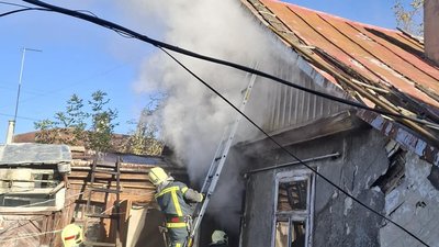 Волинь, горить хата на вулиці Залізняка у Луцьку