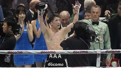 Наоя Іноуе святкує перемогу над Луїсом Нері в поєдинку за чемпіона світу, травень 2024.