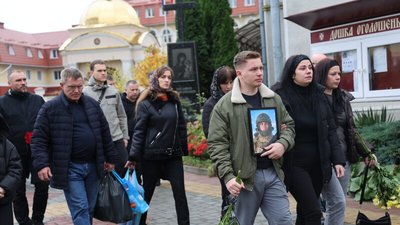 Прощання з 29-річним Артемом Тютюнником, захисник, поховання