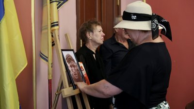 "Адреналін підтримував у ньому дух воїнства". У Чернівцях попрощалися із загиблим оборонцем "Азовсталі" Скальдом "Адреналін підтримував у ньому дух воїнства". У Чернівцях попрощалися із загиблим оборонцем "Азовсталі" Скальдом