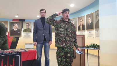 Поминальна служба, автопробіг та нагородження: у Франківську відзначили День Добровольця Поминальна служба, автопробіг та нагородження: у Франківську відзначили День Добровольця