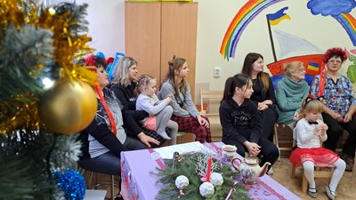 У шелтері переселенців Луганщини в Дніпрі святкували Щедрий вечір – фоторепортаж У шелтері переселенців Луганщини в Дніпрі святкували Щедрий вечір – фоторепортаж