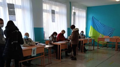 У Кривому Розі всі виборчі дільниці відкрилися вчасно У Кривому Розі всі виборчі дільниці відкрилися вчасно