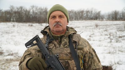 Стрільба з гранатомету та тактика бою. Бійці 128 бригади ТрО на полігоні навчають солдатів Стрільба з гранатомету та тактика бою. Бійці 128 бригади ТрО на полігоні навчають солдатів