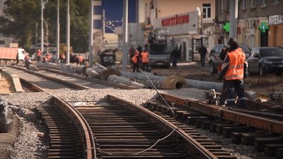"Роботи не зупиняються". В Одесі розпочали другий етап ремонту Новощіпного ряду