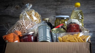 Їжа, продукти, продуктові набори, допомога, старенькі, пенсіонери