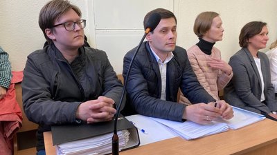 Позов Довженко-Центру: суд розглядає справу по суті Позов Довженко-Центру: суд розглядає справу по суті