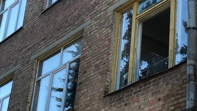Вибухова хвиля від ракетного удару пошкодила три десятки вікон в одному з житомирських коледжів