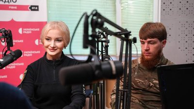 Світлана Демидова (ліворуч)