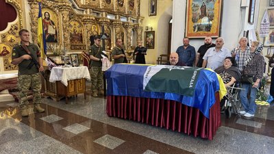 У Полтаві попрощаються із захисником Станіславом Ошекою, який загинув під час завдання