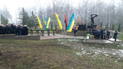 У Тернополі відбувається мітинг-реквієм пам'яті ліквідаторів на ЧАЕС