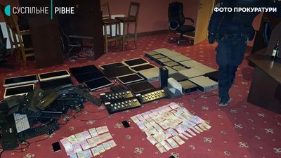 У Рівному знайшли ігровий зал, який не хотів закриватись У Рівному знайшли ігровий зал, який не хотів закриватись