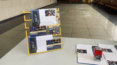 Марку "Героїчні професії. Залізні люди" погасили на вокзалі у Черкасах Марку "Героїчні професії. Залізні люди" погасили на вокзалі у Черкасах