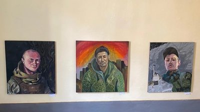 Гроші віддадуть на ЗСУ: на Львівщині відкрили благодійну виставку