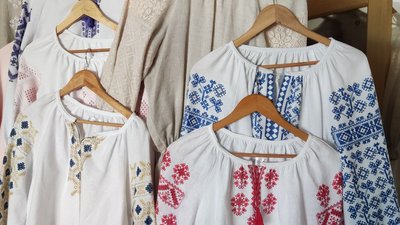 Майстриня з Тернопільщини відроджує столітні техніки вишивання Майстриня з Тернопільщини відроджує столітні техніки вишивання