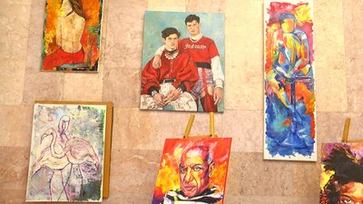 Мона Ліза за 4 години – у Житомирі відкрилася персональна виставка художниці Аліни Далініної Мона Ліза за 4 години – у Житомирі відкрилася персональна виставка художниці Аліни Далініної