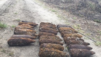 Волинські піротехніки знешкодили сотні вибухонебезпечних предметів Волинські піротехніки знешкодили сотні вибухонебезпечних предметів