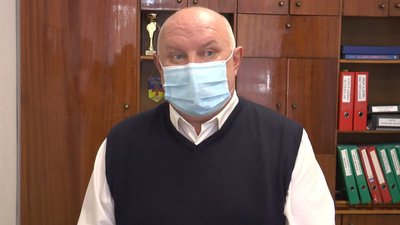 Після конфлікту з невакцинованою вчителькою директор Єзупільського ліцею лікується у кардіоцентрі