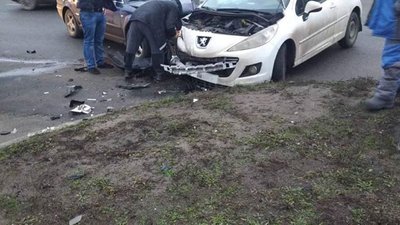 У Черкасах сталася ДТП із трьома травмованими У Черкасах сталася ДТП із трьома травмованими