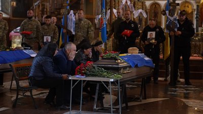У Черкасах попрощалися із загиблими на війні поліцейськими