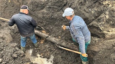 Наслідки ракетного удару Росії: родина з Первомайського на Харківщині втратила трьох членів сім'ї Наслідки ракетного удару Росії: родина з Первомайського на Харківщині втратила трьох членів сім'ї