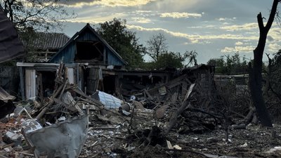 “Влупило. Далі туман”. Очевидці про наслідки влучання КАБу у Сумах