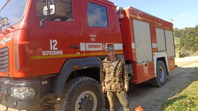 Прикарпатський рятувальник загасив пожежу у їдальні ліцею у вільний від роботи час