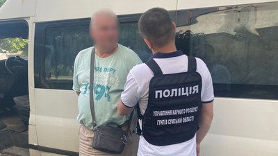 На Сумщині затримали педофіла, який 9 років шантажував та ґвалтував дівчину