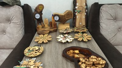 У Житомирі ветеран АТО став майстром по дереву і вчить цьому ремеслу своїх побратимів У Житомирі ветеран АТО став майстром по дереву і вчить цьому ремеслу своїх побратимів