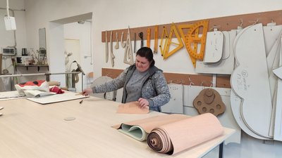 Замість Харкова – Копичинці: як працює релоковане меблеве підприємтво Замість Харкова – Копичинці: як працює релоковане меблеве підприємтво