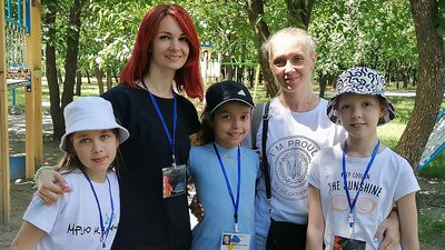 У Кропивницькому діти роблять і продають сувеніри, щоб допомогти військовим У Кропивницькому діти роблять і продають сувеніри, щоб допомогти військовим