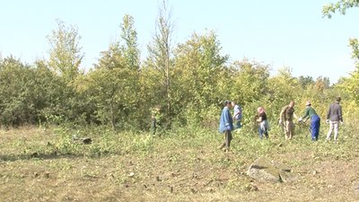 З часів козаччини: у селі на Черкащині під час толоки знайшли старовинні поховання З часів козаччини: у селі на Черкащині під час толоки знайшли старовинні поховання