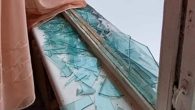 У Сумах внаслідок російських авіаударів пошкоджені два навчальних заклади У Сумах внаслідок російських авіаударів пошкоджені два навчальних заклади