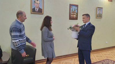 Срібну призерку Чемпіонату Європи з боксу Каріне Айрапетян нагородили в обласній раді Срібну призерку Чемпіонату Європи з боксу Каріне Айрапетян нагородили в обласній раді