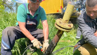 Працівники "Миколаївгазу" відновлюють мережі на розмінованих територіях області Працівники "Миколаївгазу" відновлюють мережі на розмінованих територіях області