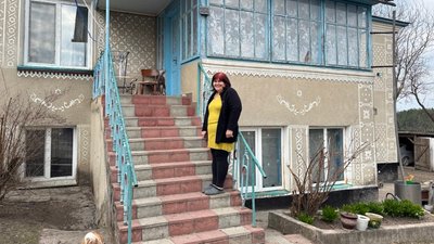 Жителька Запорізької області переїхала в село на Тернопільщину, 25 квітня 2026 року