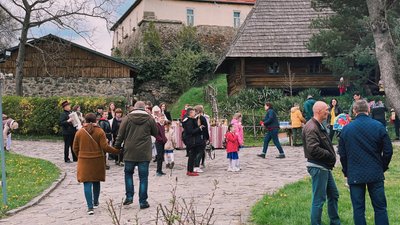 В Ужгороді організували фестиваль "Весняний буйноцвіт" В Ужгороді організували фестиваль "Весняний буйноцвіт"