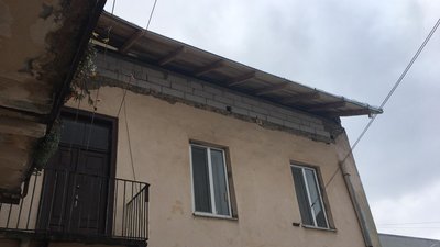 До кінця року у Львові відремонтують будинок, де через буревій обвалилася стіна До кінця року у Львові відремонтують будинок, де через буревій обвалилася стіна