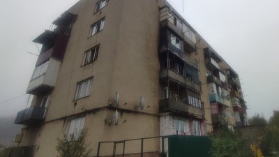 12 людей евакуювали через пожежу в будинку на Закарпатті