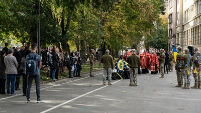 В Ужгороді попрощалися із полеглим захисником Віталієм Куцаєвим В Ужгороді попрощалися із полеглим захисником Віталієм Куцаєвим