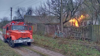 Пожежа у Сосницькому районі: 84-річний чоловік помер через опіки