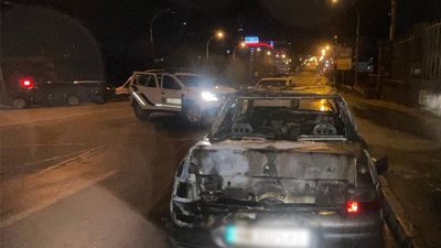 Згоріло авто в Шевченківському районі Києва, за підпал затримали мешканця Дніпропетровщини