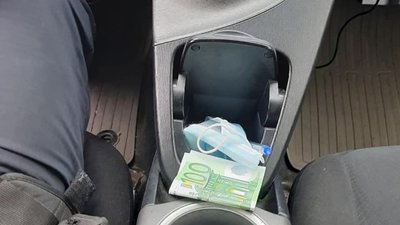 У Франківську нетвереза водійка скоїла аварію і пропонувала поліцейським хабар У Франківську нетвереза водійка скоїла аварію і пропонувала поліцейським хабар