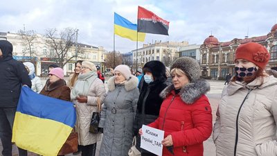 Кропивничани вийшли на Марш єдності за Україну Кропивничани вийшли на Марш єдності за Україну