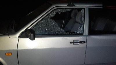 У Луцьку затримали крадія, який за ніч "обчистив" п'ять машин У Луцьку затримали крадія, який за ніч "обчистив" п'ять машин