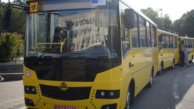 Шкільні автобуси. Рівне, 23 вересня 2025