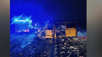 На Житомирщині лоб у лоб зіткнулися два автомобілі – двоє людей загинули На Житомирщині лоб у лоб зіткнулися два автомобілі – двоє людей загинули