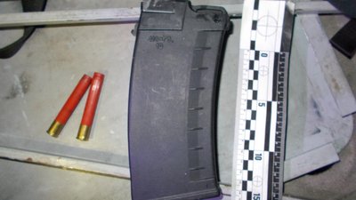 У Херсоні чоловіка, який стріляв на вулиці, затримали перехожі У Херсоні чоловіка, який стріляв на вулиці, затримали перехожі